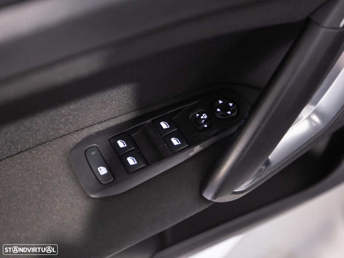 Peugeot 308 SW - 16