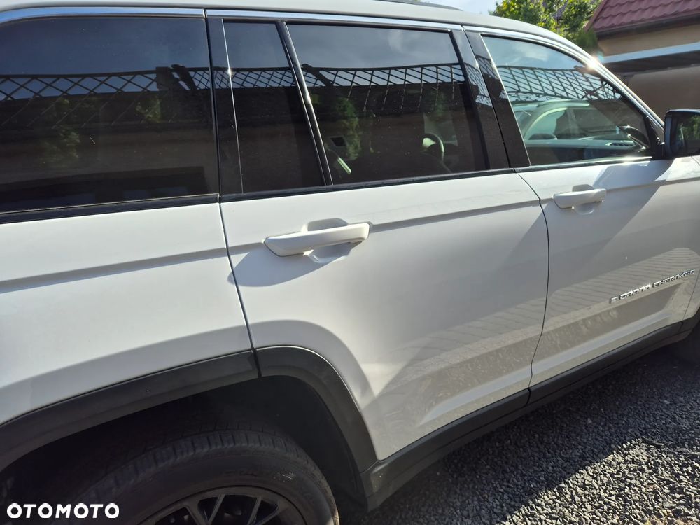 Jeep Grand Cherokee - 11