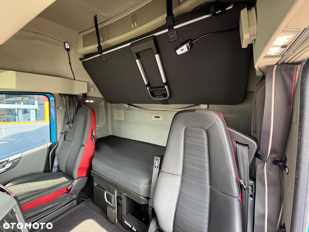 Volvo FH 460 // 2020 r. // Euro 6 // 6x2 // Laweta uniwersalna / platforma / transport maszyn / Nowa zabudowa ocynkowana !! Świeżo z Niemiec !! - 33