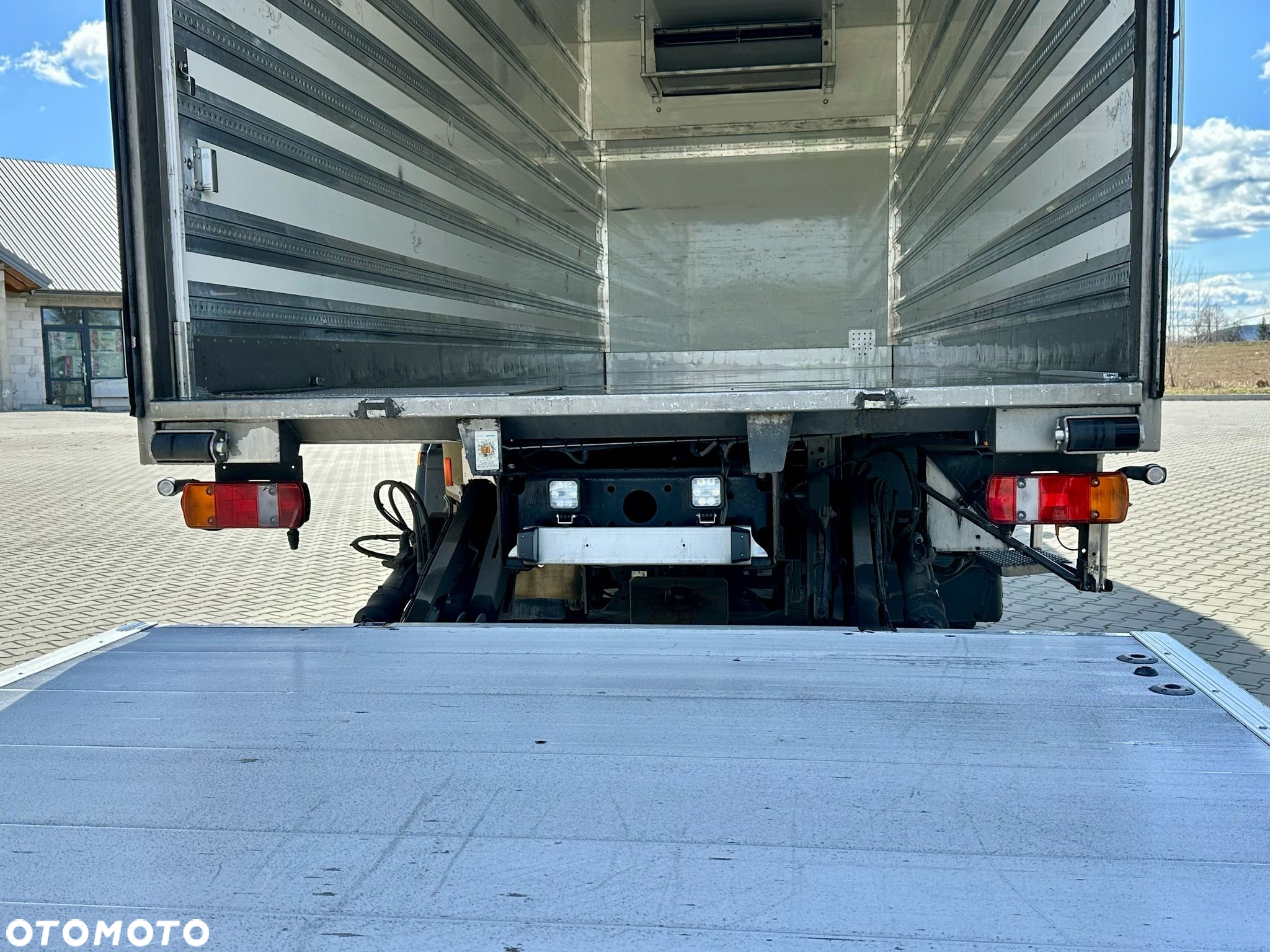 MAN TGX 18.360 / CHŁODNIA / WINDA / AUTOMAT / 19 EUROPALET / THERMO KING / SYPIALKA / SPROWADZONY - 21