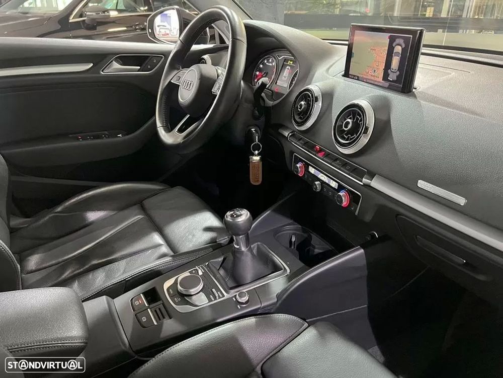 Audi A3 Sportback 30 TFSI Design - 21