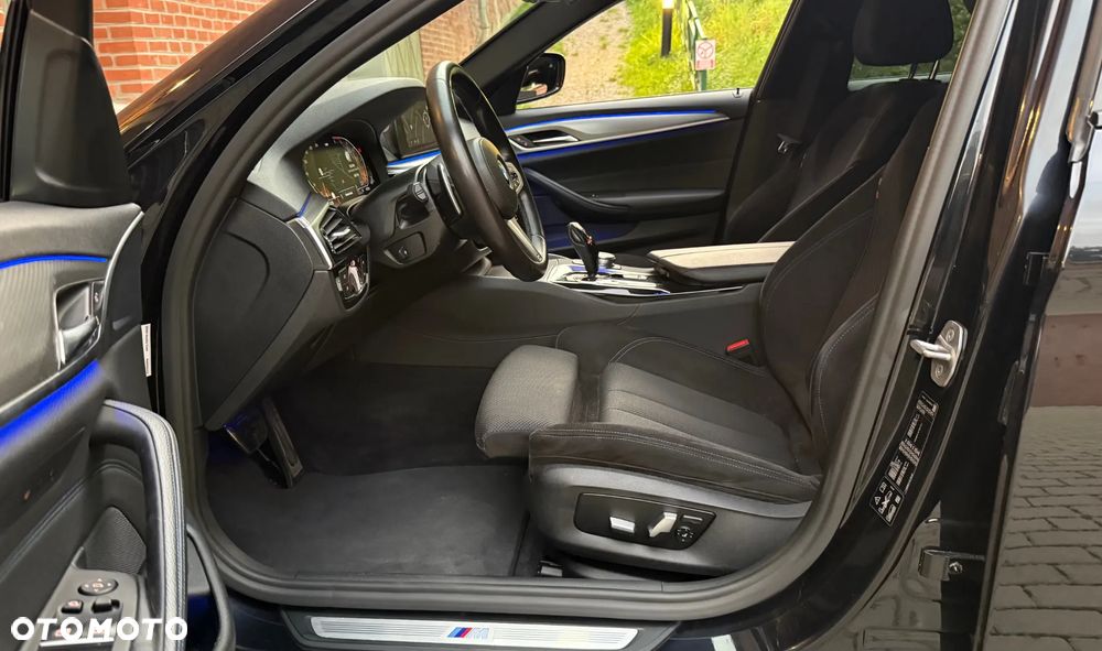 BMW Seria 5 520d xDrive M Sport sport - 30