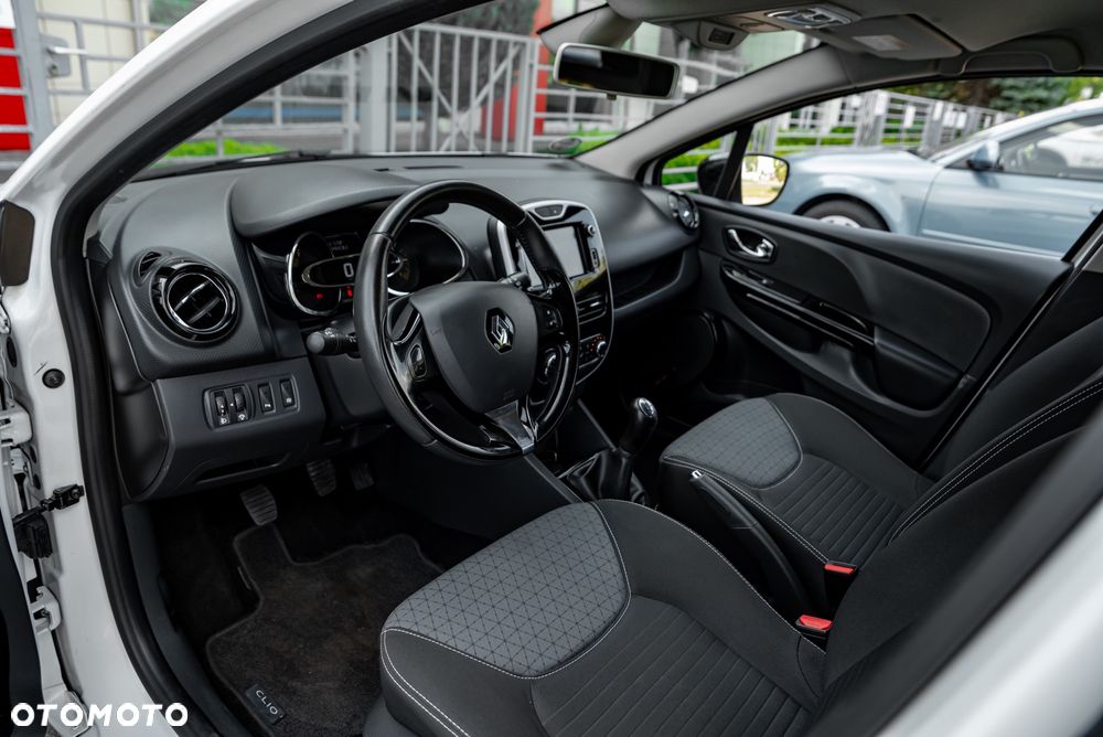 Renault Clio TCe 90 Limited - 16