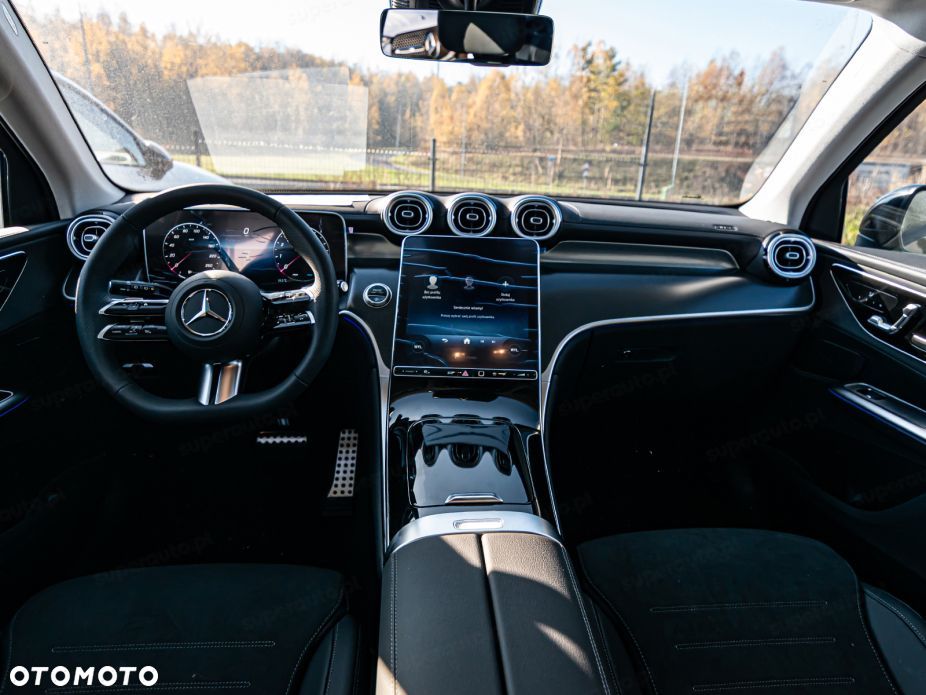 Mercedes-Benz GLC - 18