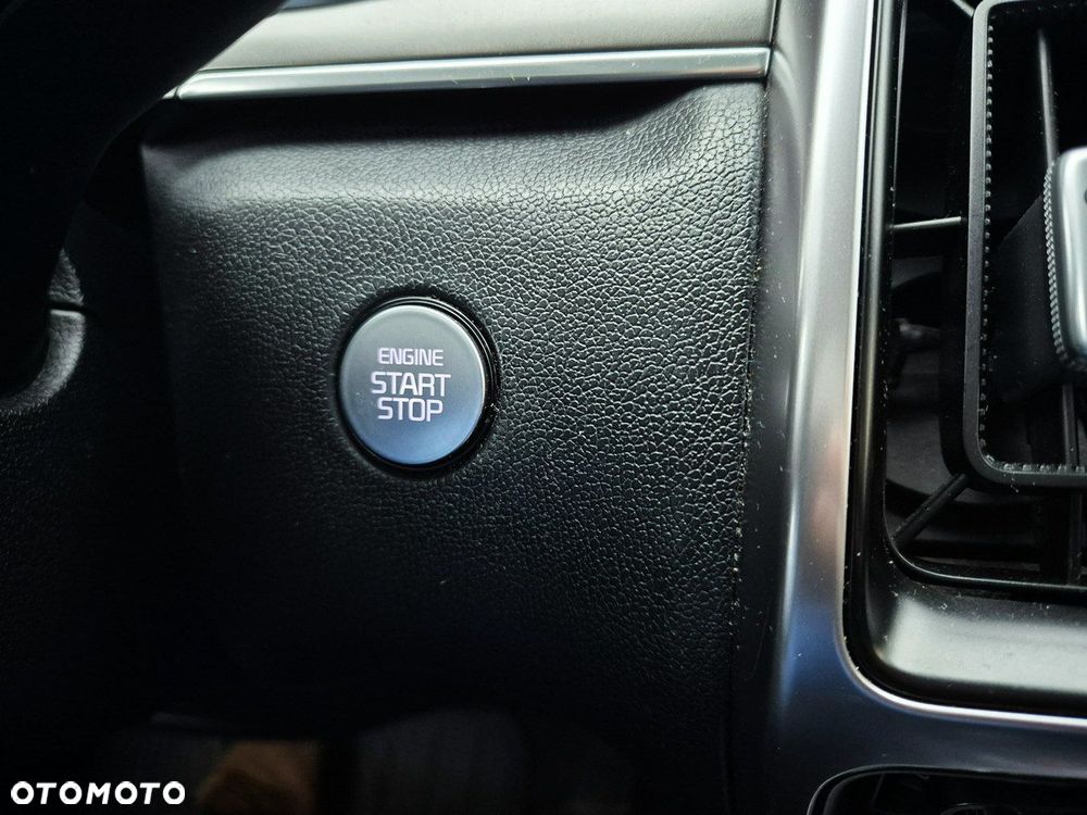 Kia Sorento 1.6 T-GDI HEV L 7os - 21