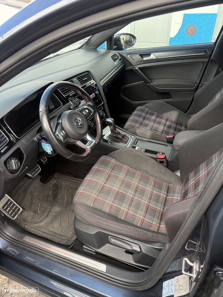 VW Golf GTI 2.0 TSI OPF DSG Performance - 11