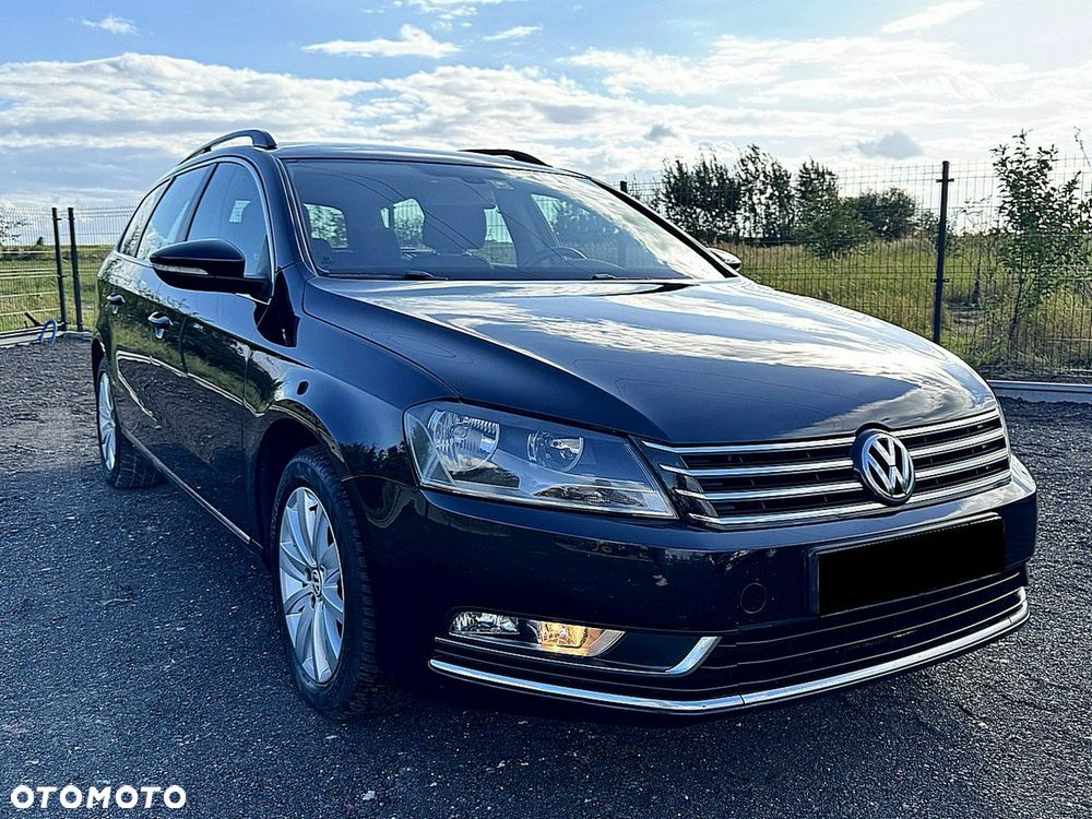 Volkswagen Passat - 4
