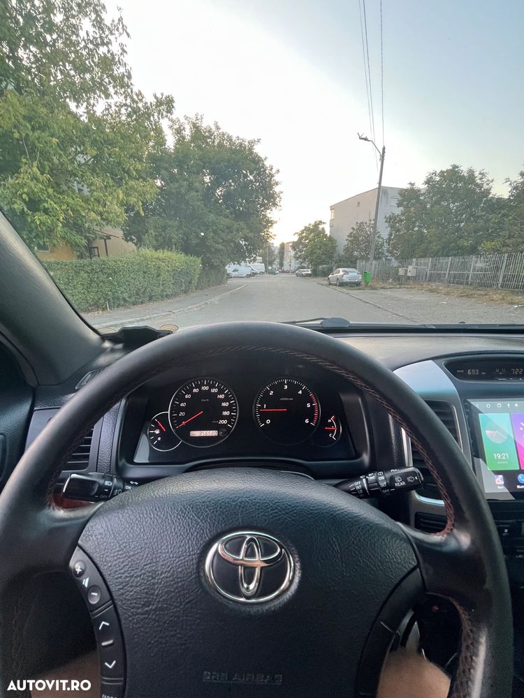 Toyota Land Cruiser 3.0 TD-4D Comfort - 5