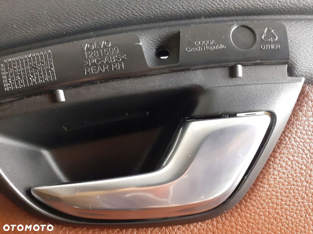 BOCZEK TAPICERKA DRZWI P.T VOLVO S80 II V70 07-16r - 5