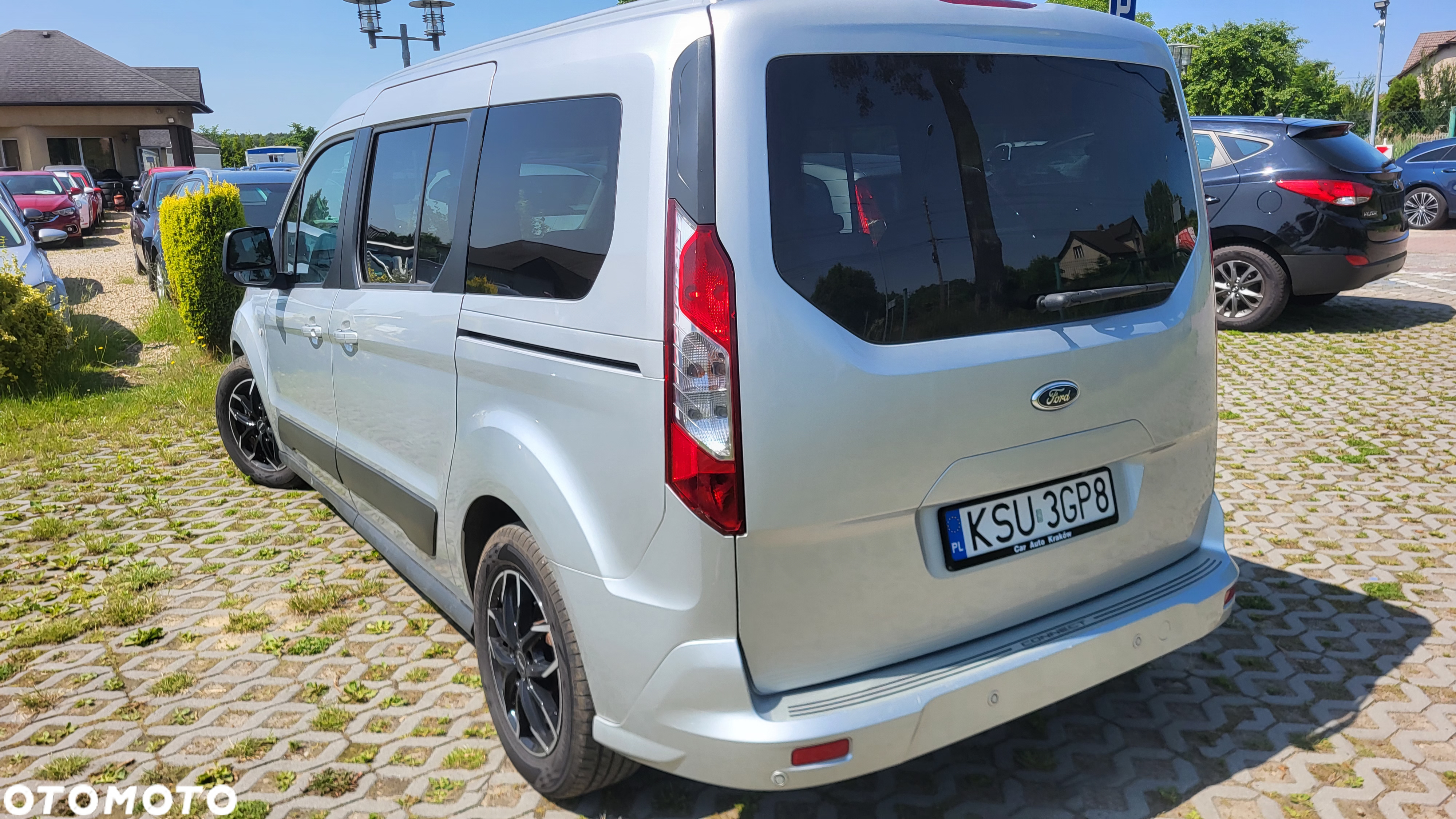 Ford Tourneo Connect Grand - 22