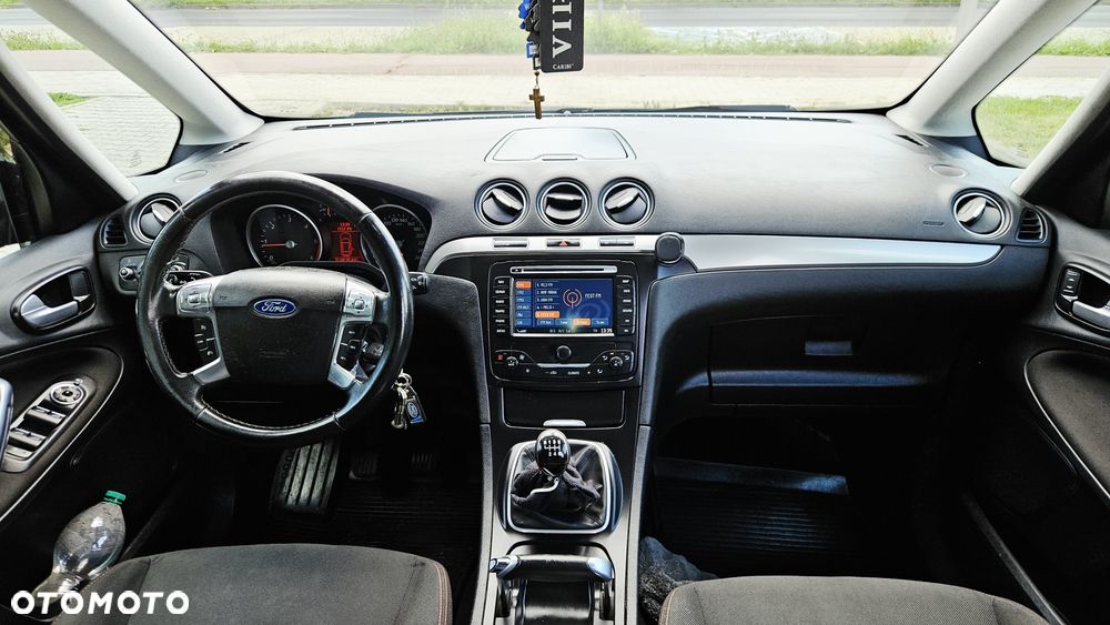 Ford Galaxy - 7