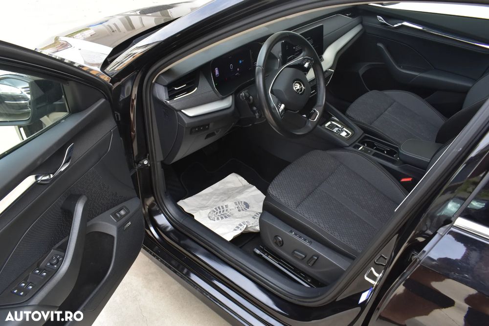 Skoda Octavia 2.0 TDI DSG Premium Edition - 16