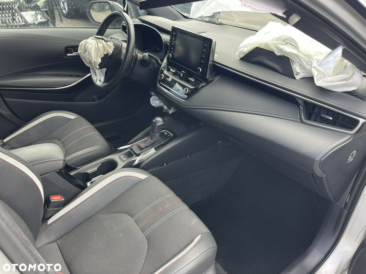 Toyota Corolla - 10