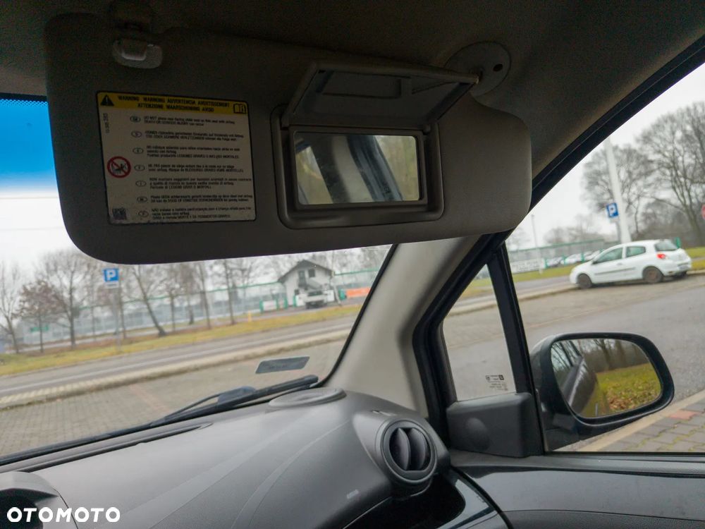 Chevrolet Spark 1.0 LS - 38