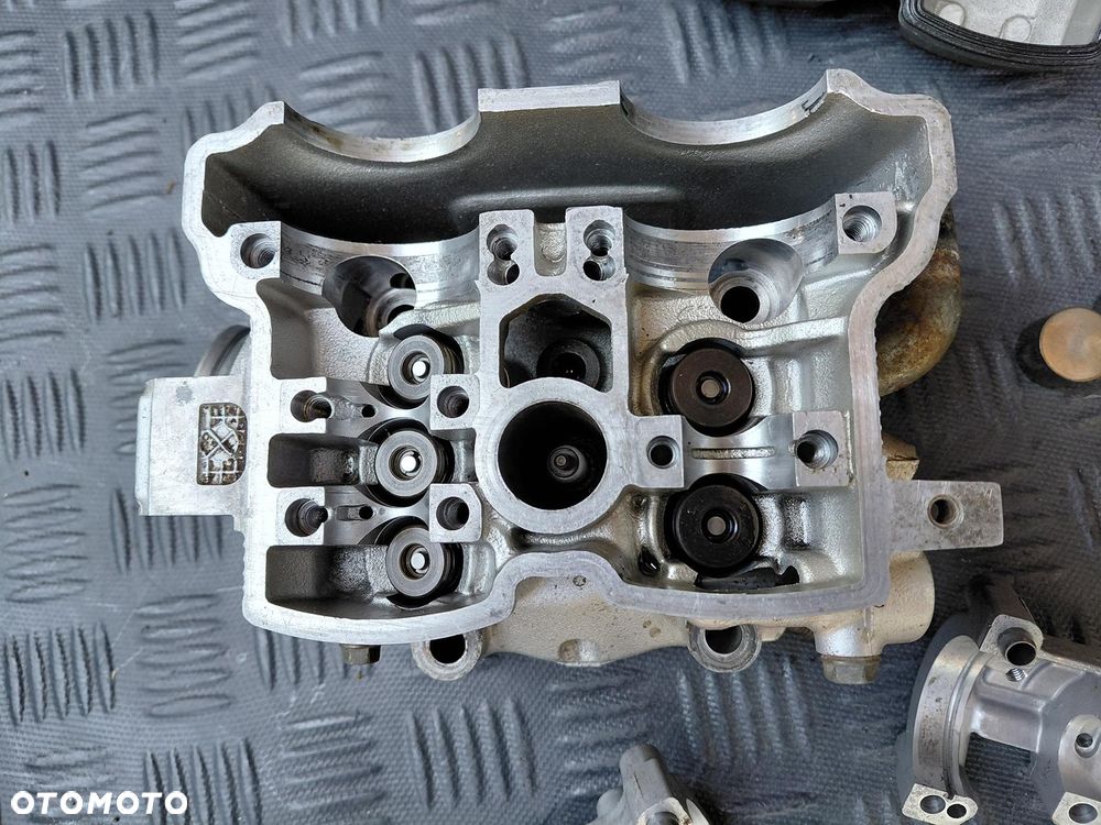YAMAHA YZ-F 250 YZF YZ WR GŁOWICA WAŁKI MOSTKI ZAWORY SZKLANKI POKRYWAKPL - 2