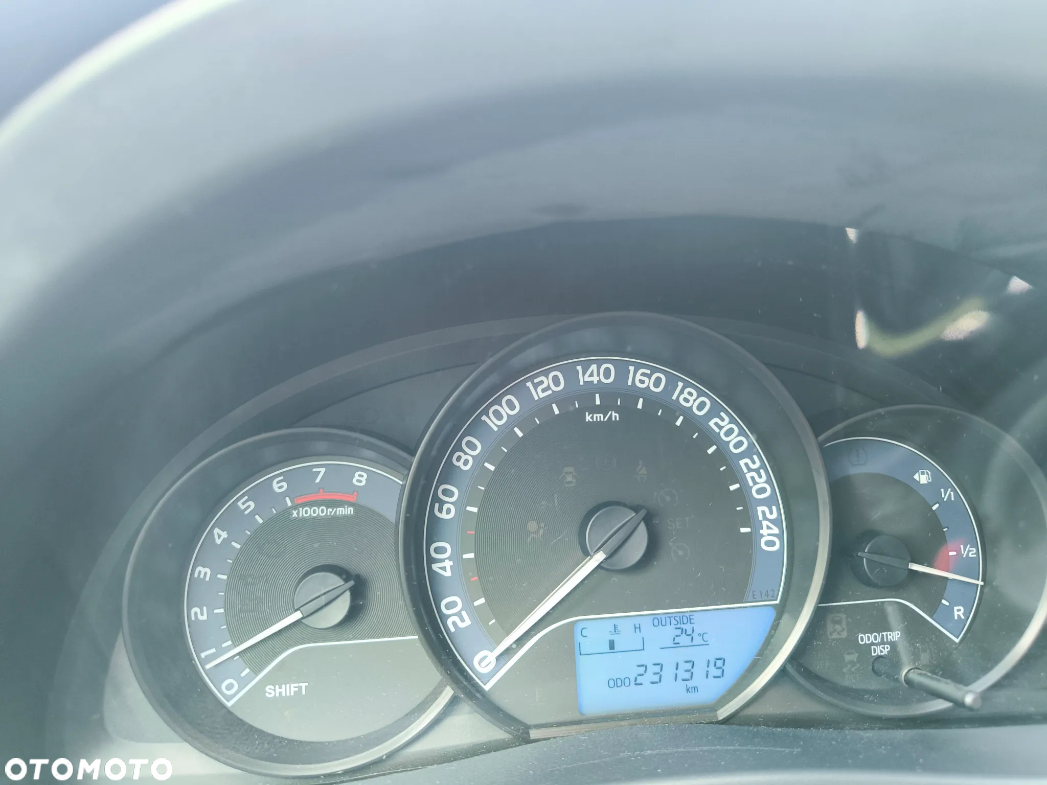 Toyota Auris - 12