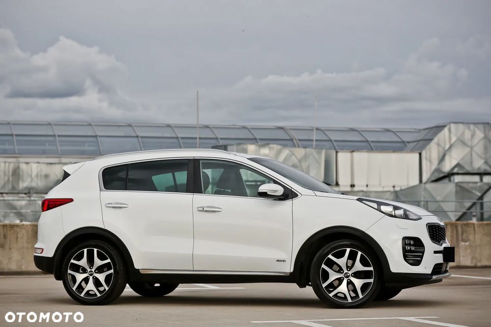 Kia Sportage 2,0 CRDI AWD GT Line - 3