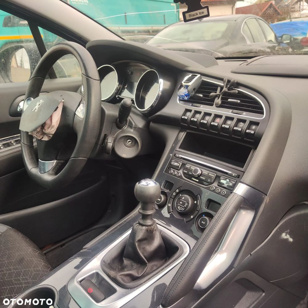 Peugeot 3008 1.6 BlueHDi Allure S&S - 9
