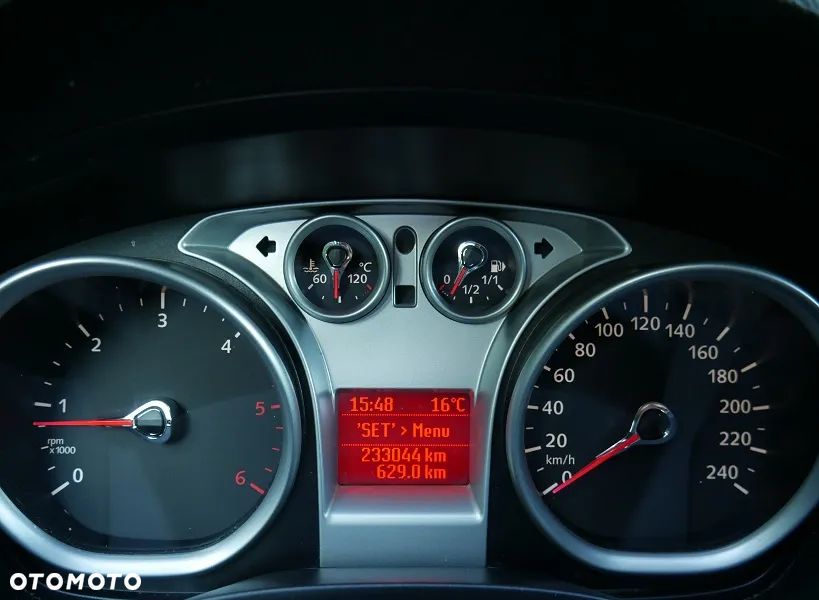 Ford Kuga 2.0 TDCi 4WD Titanium - 26