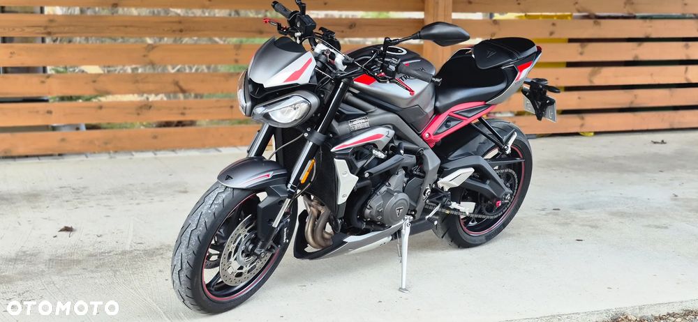 Triumph Street Triple - 2