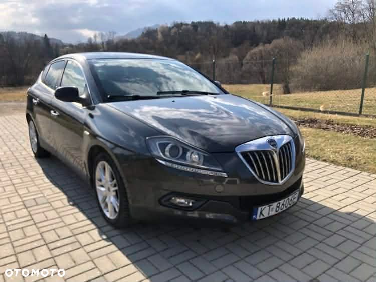 Lancia Delta 1.9 Multijet Twinturbo Executive - 1