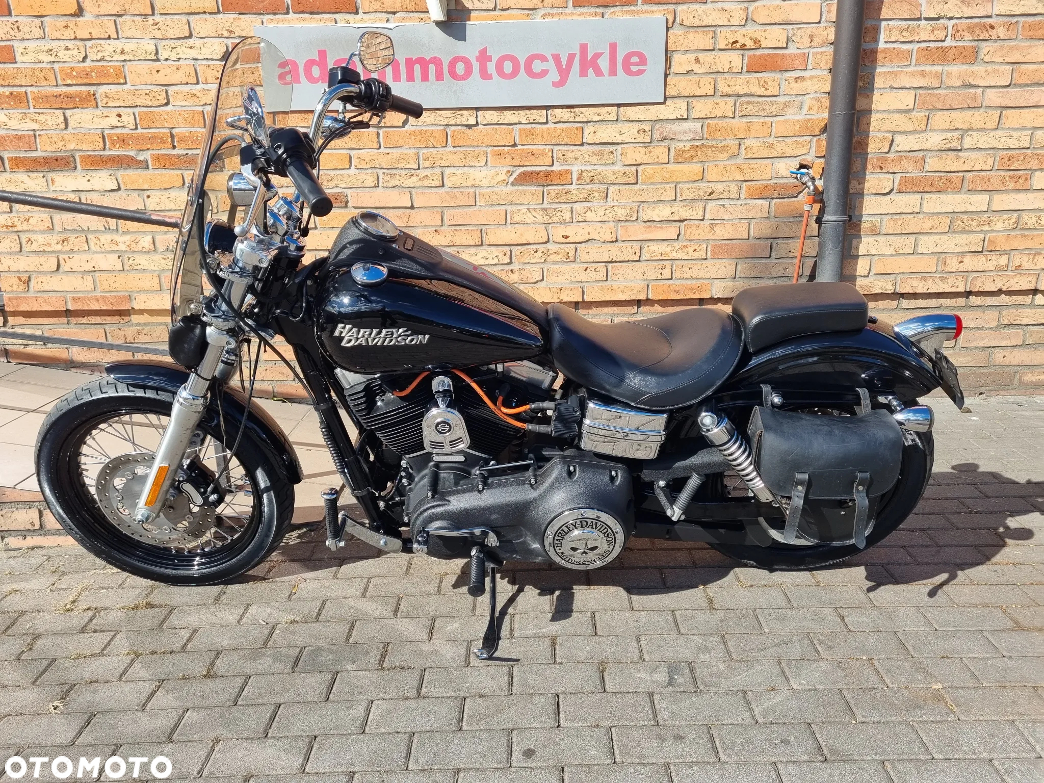 Harley-Davidson Dyna Street Bob - 2