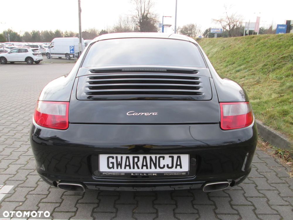 Porsche 911 Carrera Tiptronic S - 26