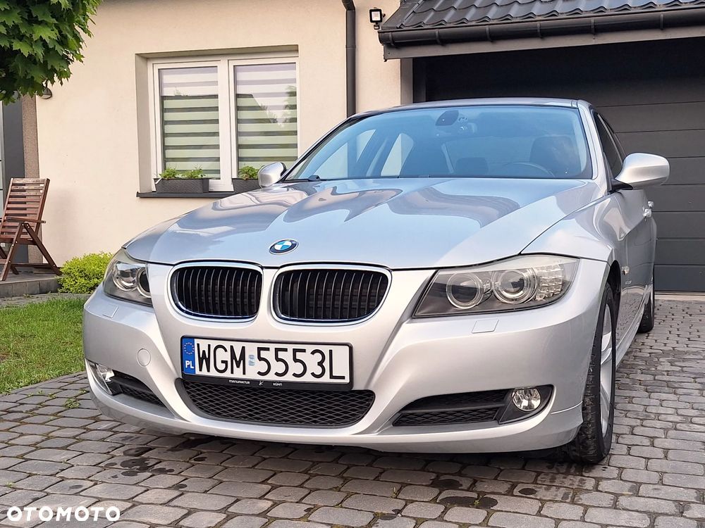 BMW Seria 3 318i - 2