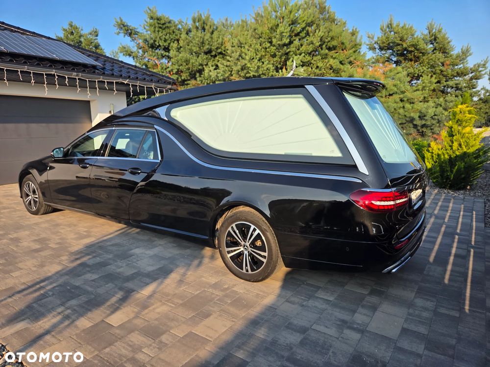 Mercedes-Benz Klasa E 220 d 4-Matic Avantgarde - 3