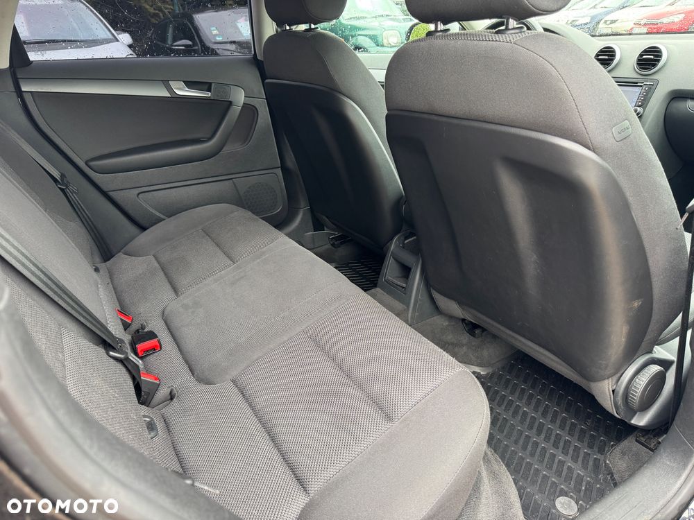 Audi A3 Sportback 1.2 TFSI Attraction - 11