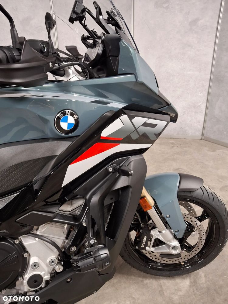 BMW XR - 7