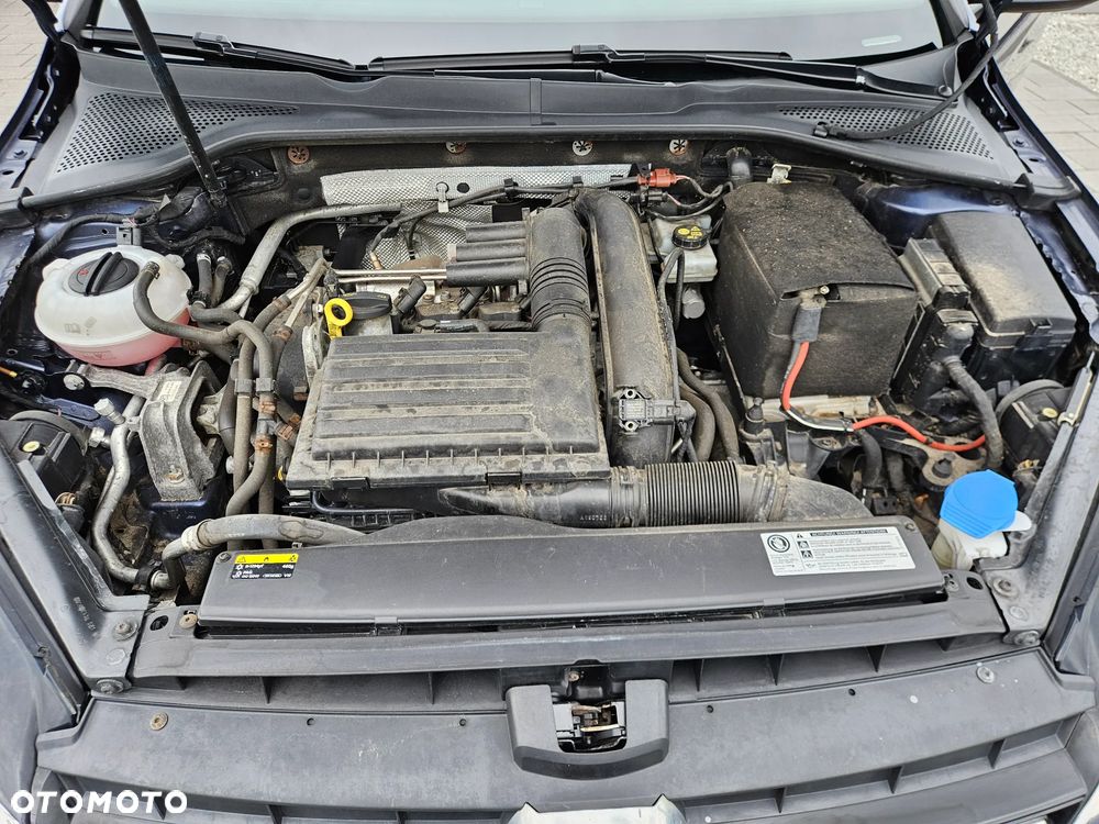 Volkswagen Golf 1.2 TSI BlueMotion Technology DSG Allstar - 8