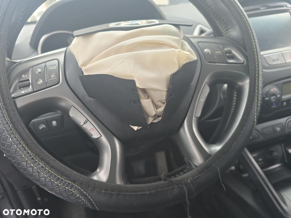 Hyundai ix35 1.7 CRDi 2WD blue Trend - 18