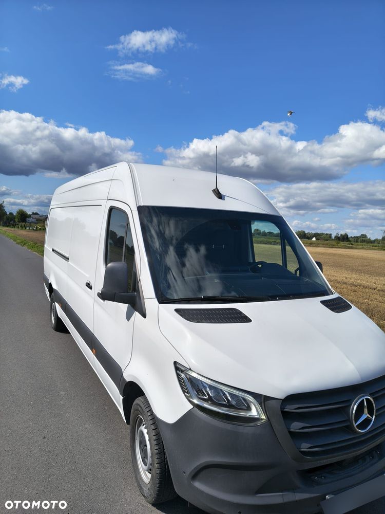 Mercedes-Benz Sprinter - 4