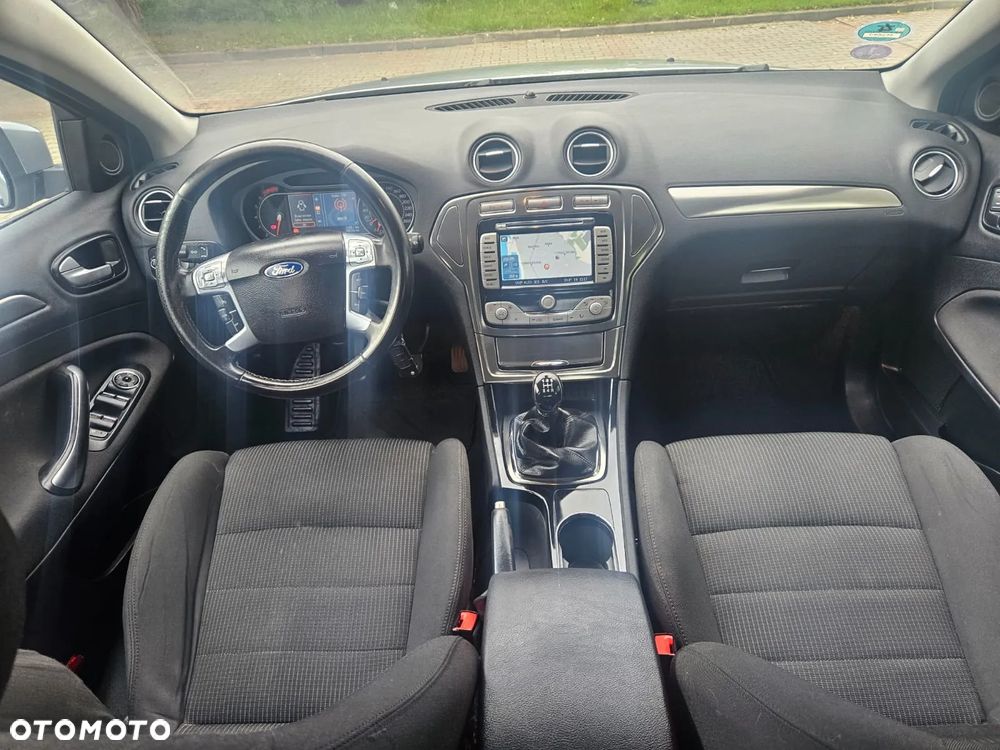 Ford Mondeo 2.0 Trend - 9