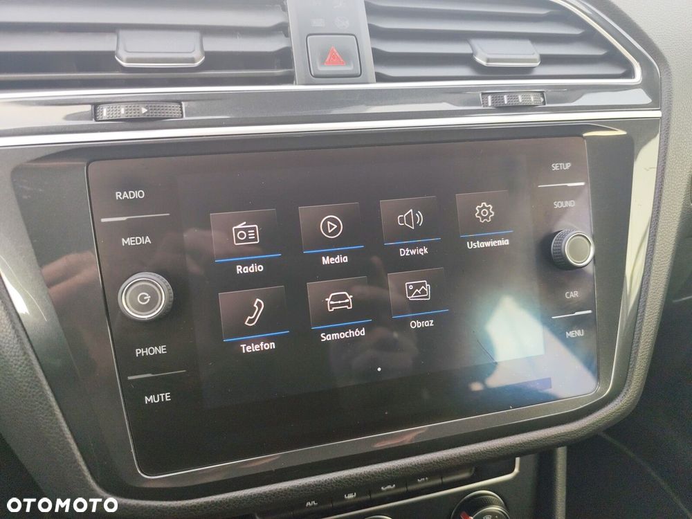 Volkswagen Tiguan - 26