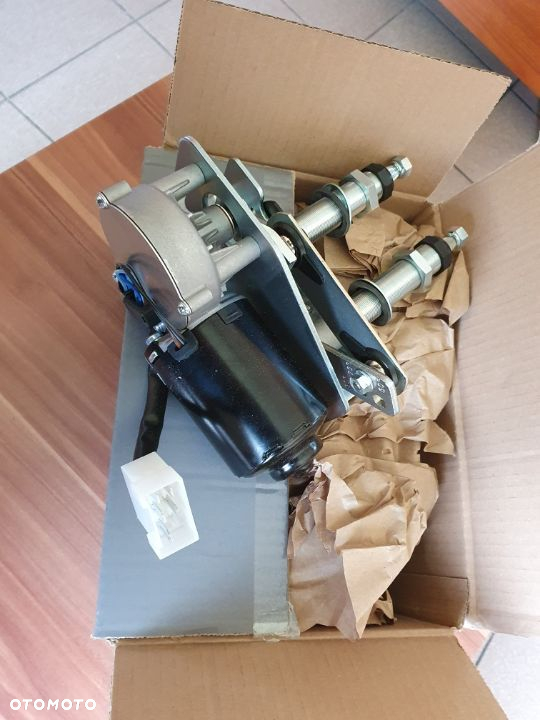 mechanizm wycieraczek Terberg YT - 4