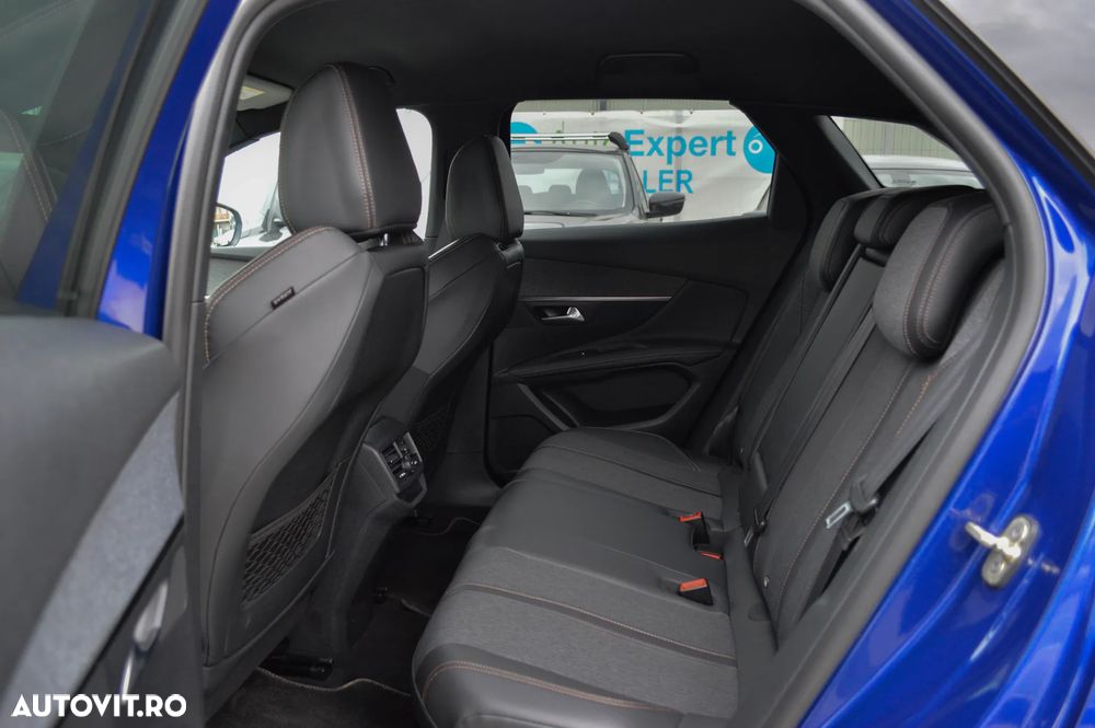 Peugeot 3008 1.2 PureTech Turbo S&S Allure - 31