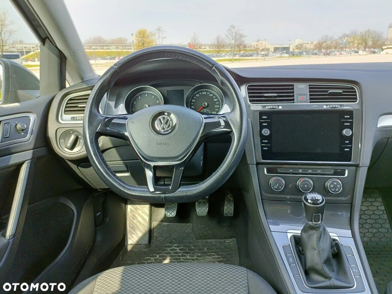 Volkswagen Golf VII 1.0 TSI Trendline - 13