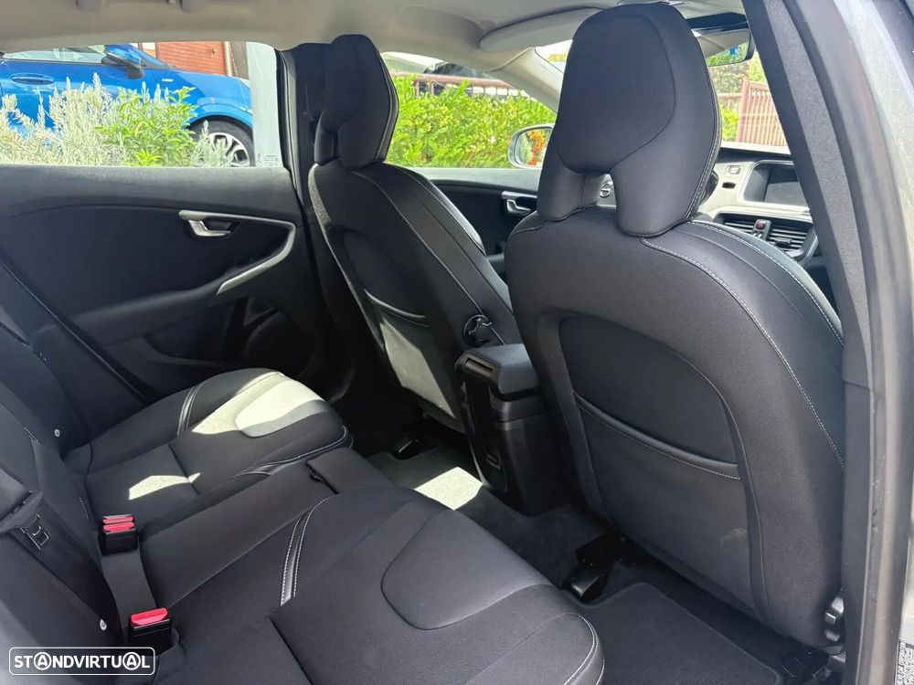 Volvo V40 1.5 T3 Sport Edition Plus Geartronic - 57