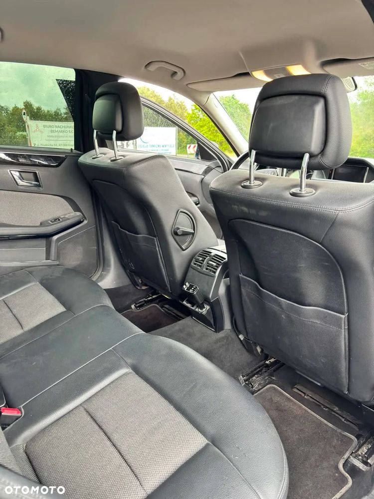 Mercedes-Benz Klasa E 250 CDI 4-Matic BlueEff - 4