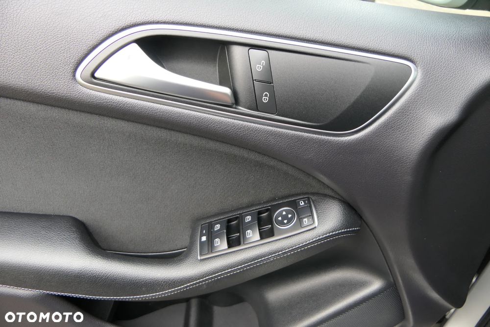 Mercedes-Benz Klasa B 180 d BlueEFFICIENCY Edition - 28