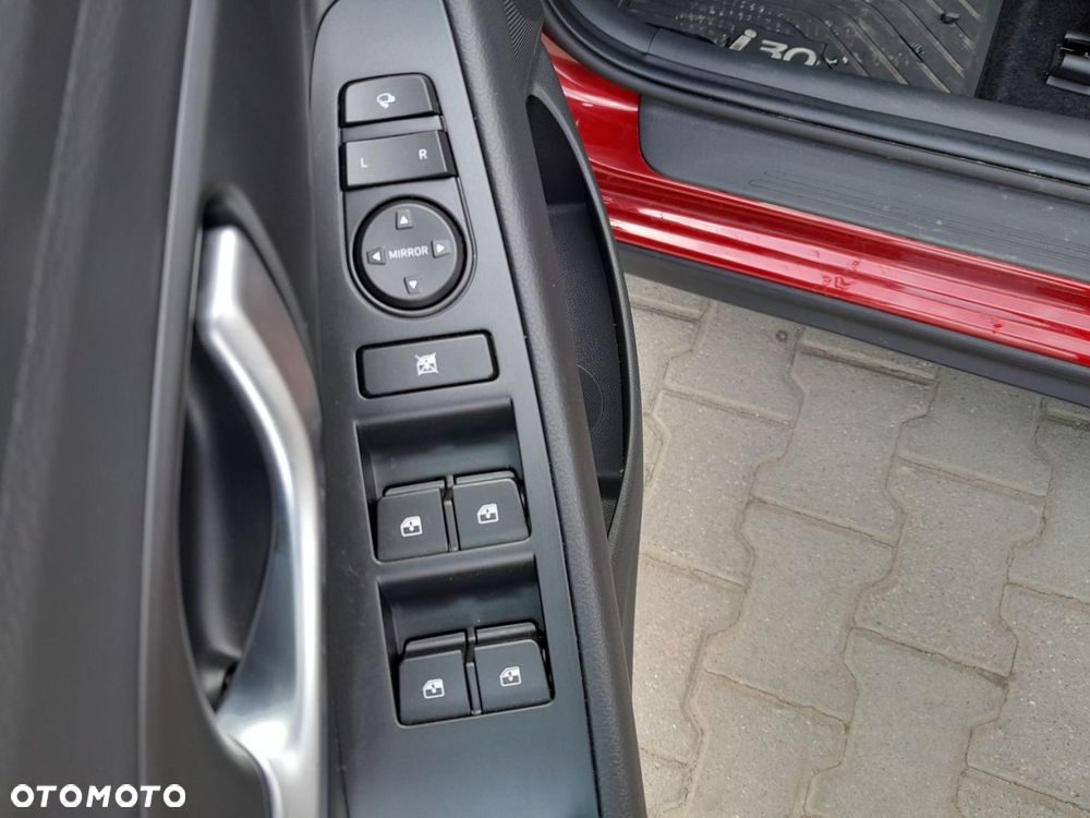 Hyundai i30 1.5 T-GDI 48V Modern DCT - 15