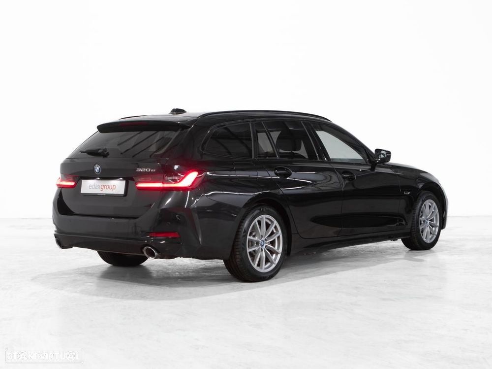 BMW 320 e Touring Auto - 3