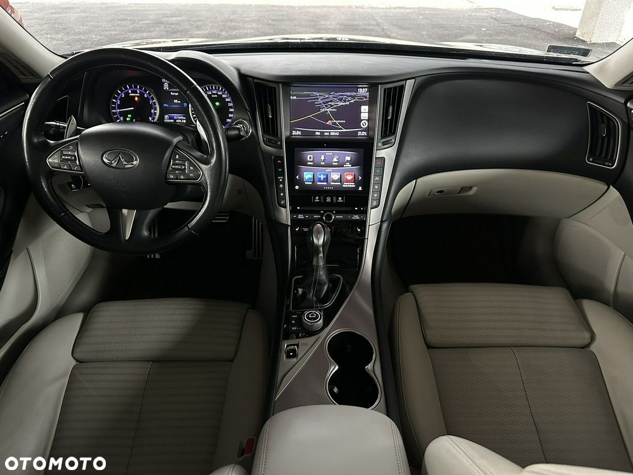Infiniti Q50 - 17