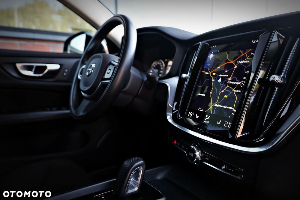 Volvo V60 B4 D Momentum - 15