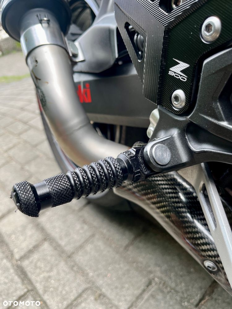 Kawasaki Z 900 - 22