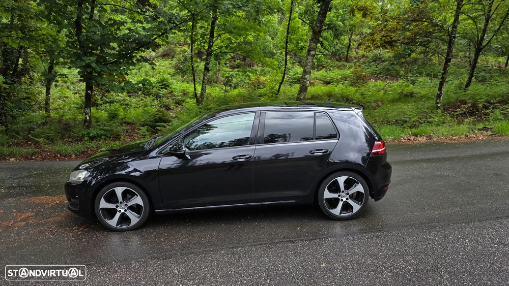 VW Golf 1.6 TDi R-Line - 8