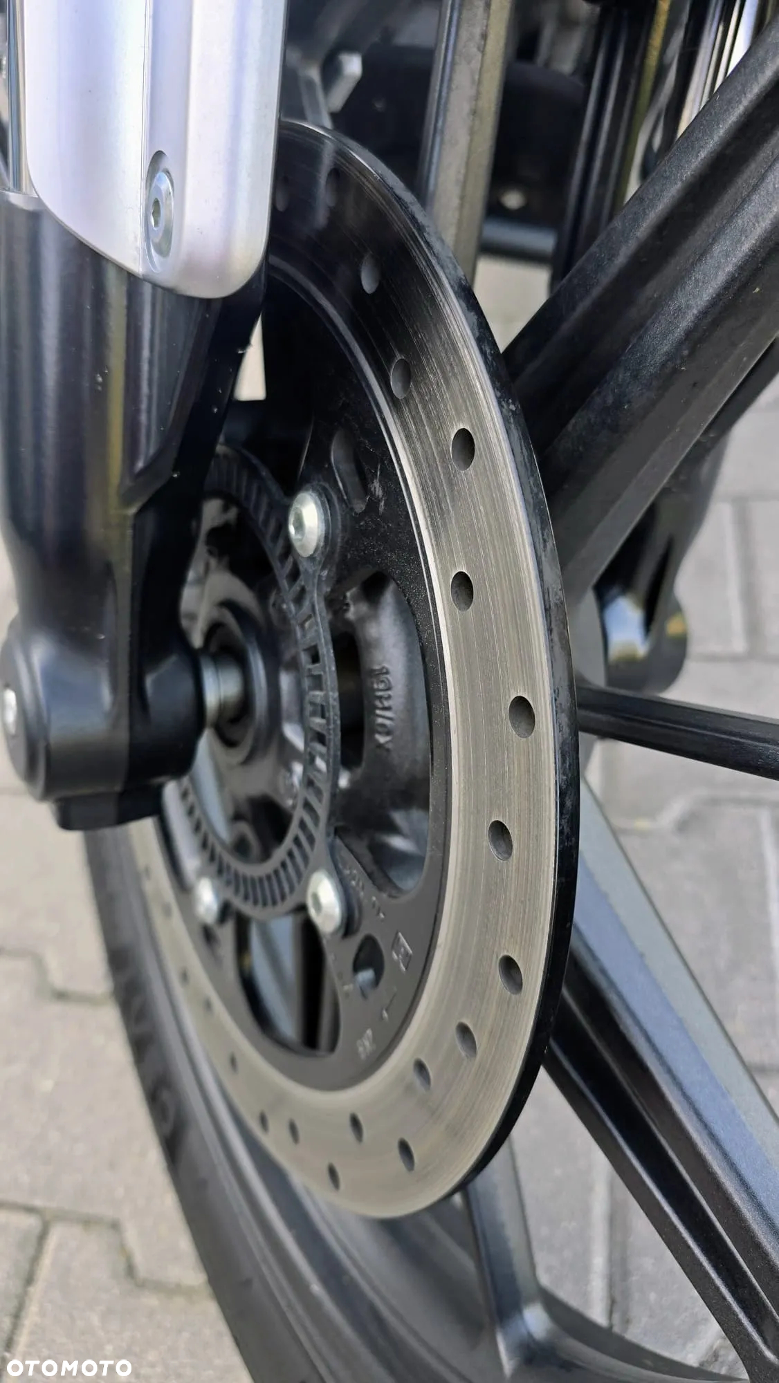 Royal Enfield Super Meteor - 17