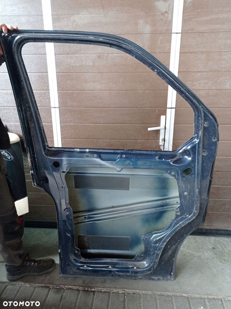 VW T5 LIFT DRZWI PRAWY PRZÓD GOŁE - 4